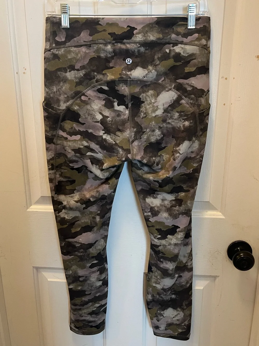 🍋🦄LIKE NEW Lululemon Heritage Camo Wash Juniper Green Power Thru HR Tight - Sz 8